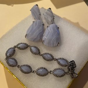 Kendra Scott Earring and Bracelet Set.